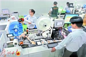 護照、港澳通行證制作也需要用到風(fēng)淋室
